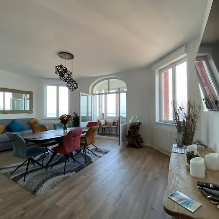 Apartment G9325 *